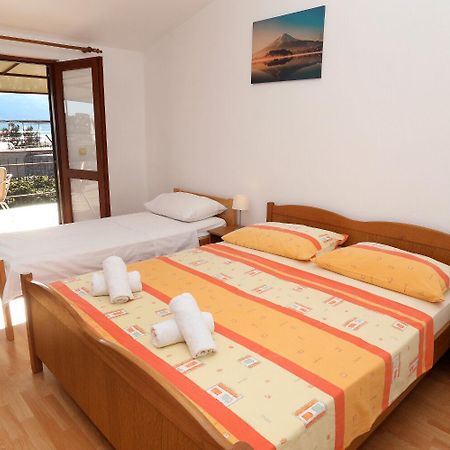 Apartments Ante - 50 M From The Sea 브랜지카 외부 사진