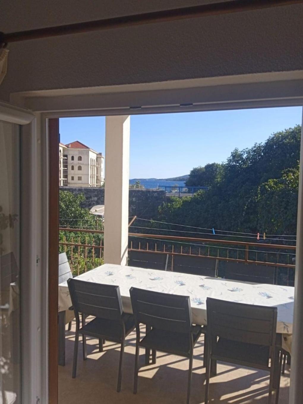 Apartments Ante - 50 M From The Sea 브랜지카 외부 사진